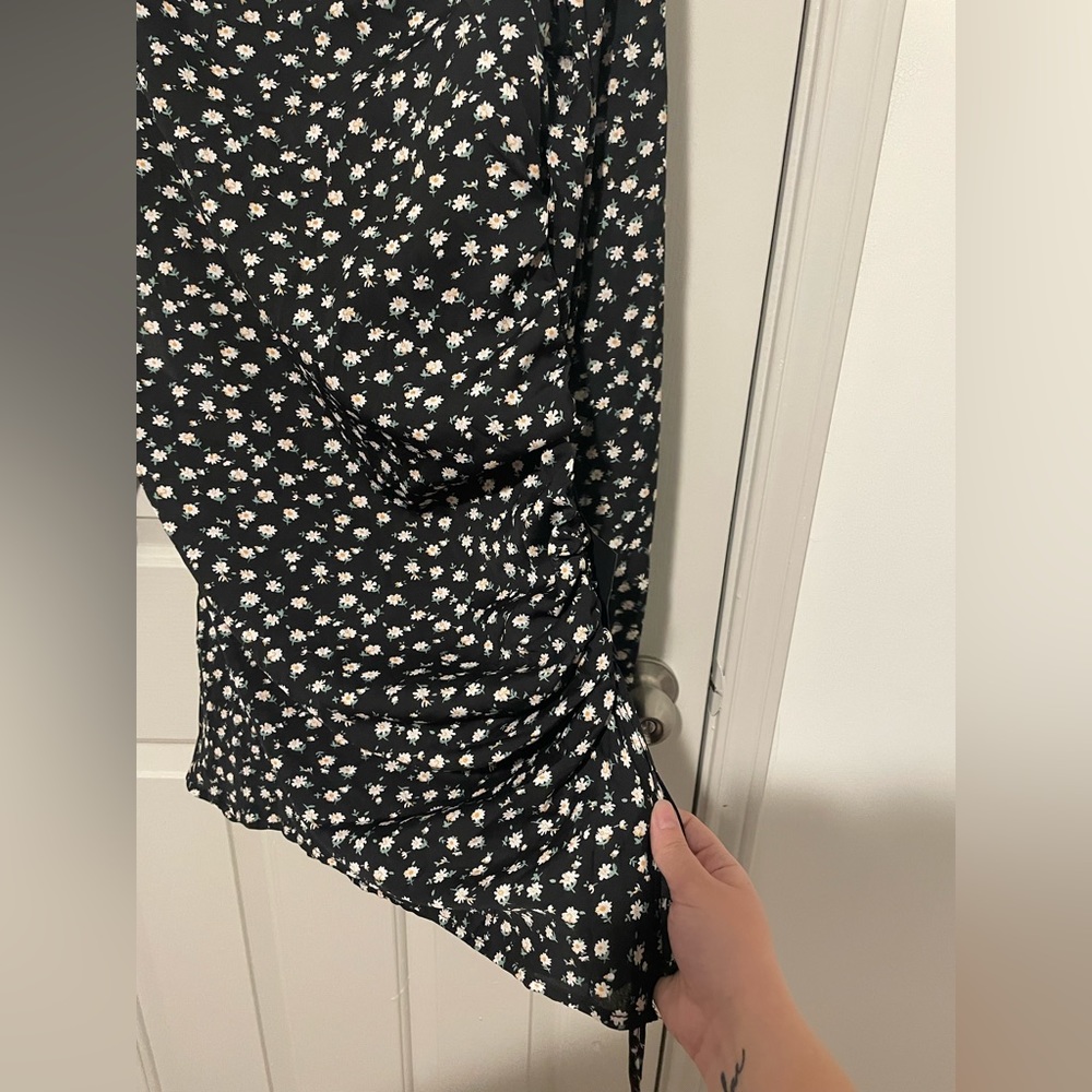 NWT Lulus Growing in the Garden Black Ditsy Floral Print Long Sleeve Dress - Picture 3 of 12